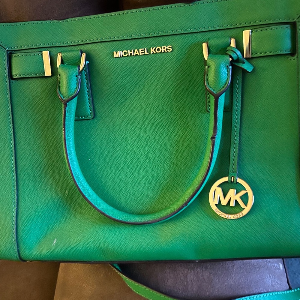 Purses - Picture 5 of 5